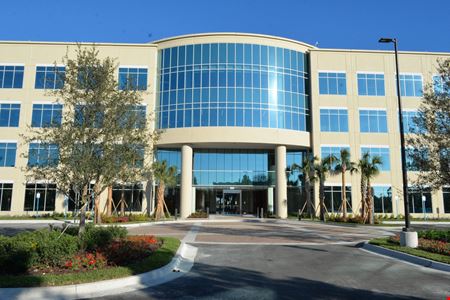 Preview of commercial space at 500 Colonial Center Parkway