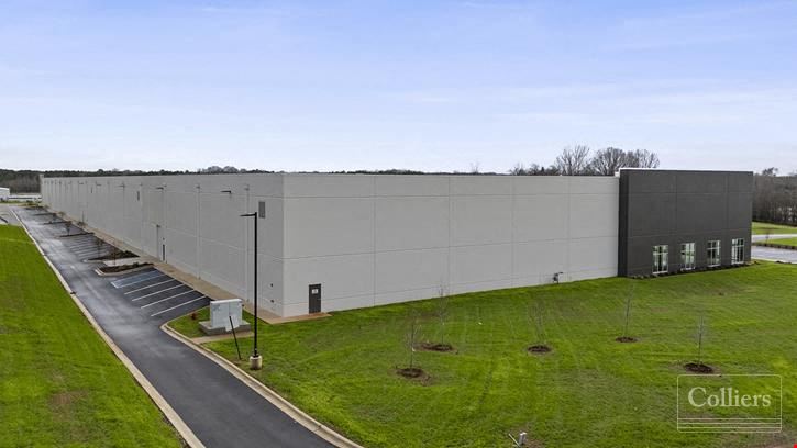 Jetport Industrial Center | 172,000 SF | Class A Industrial Facility