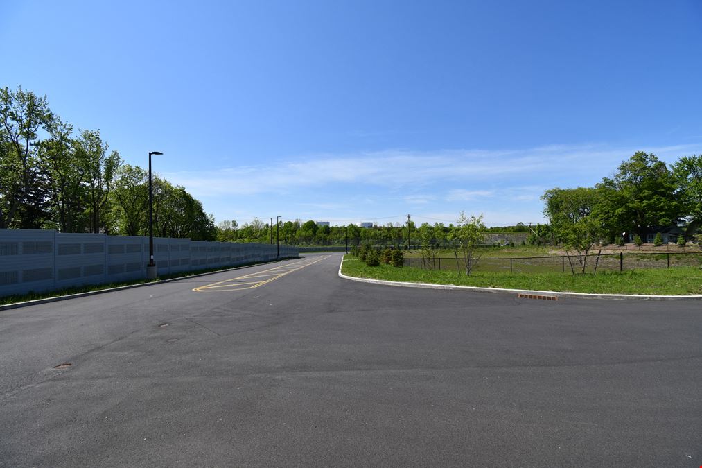 Newburgh Commerce Center
