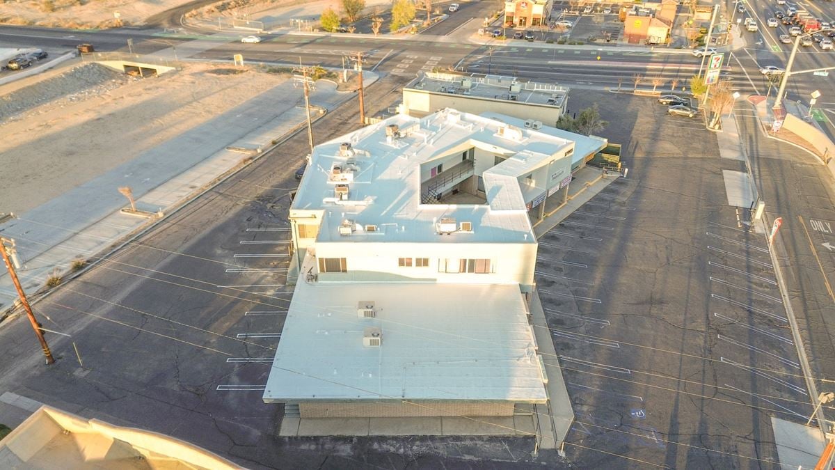 17993 US HWY 18 Knolls Center