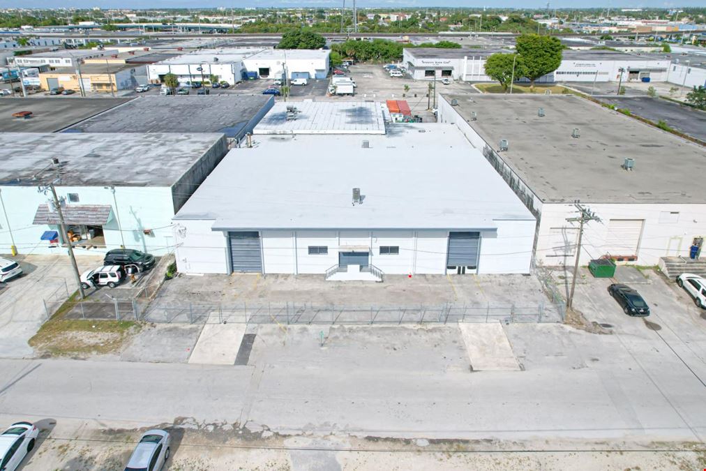 507 W 17 ST