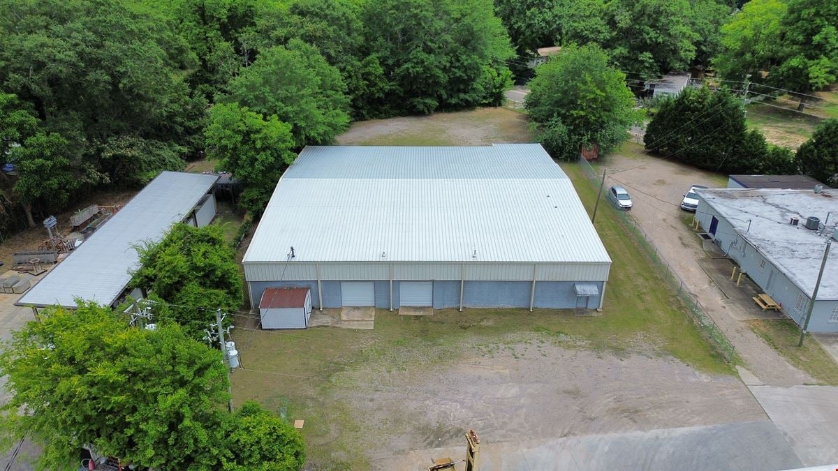 105 E Newberry Ave