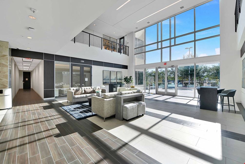 681 Greens Parkway (R2054)