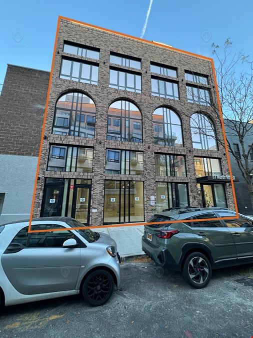 2,000 - 8,500 SF | 55 North 9th Street | 3 Levels of Brand-New Retail Space