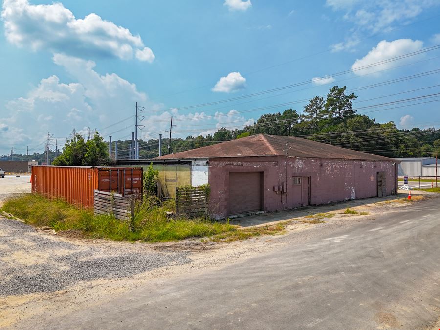 Retail Building Neighboring Benny's Development