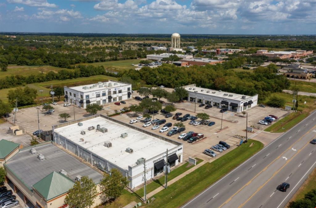 Pearland Central Medical Plaza