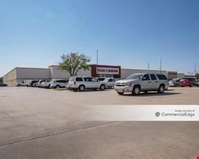Plaza Garland