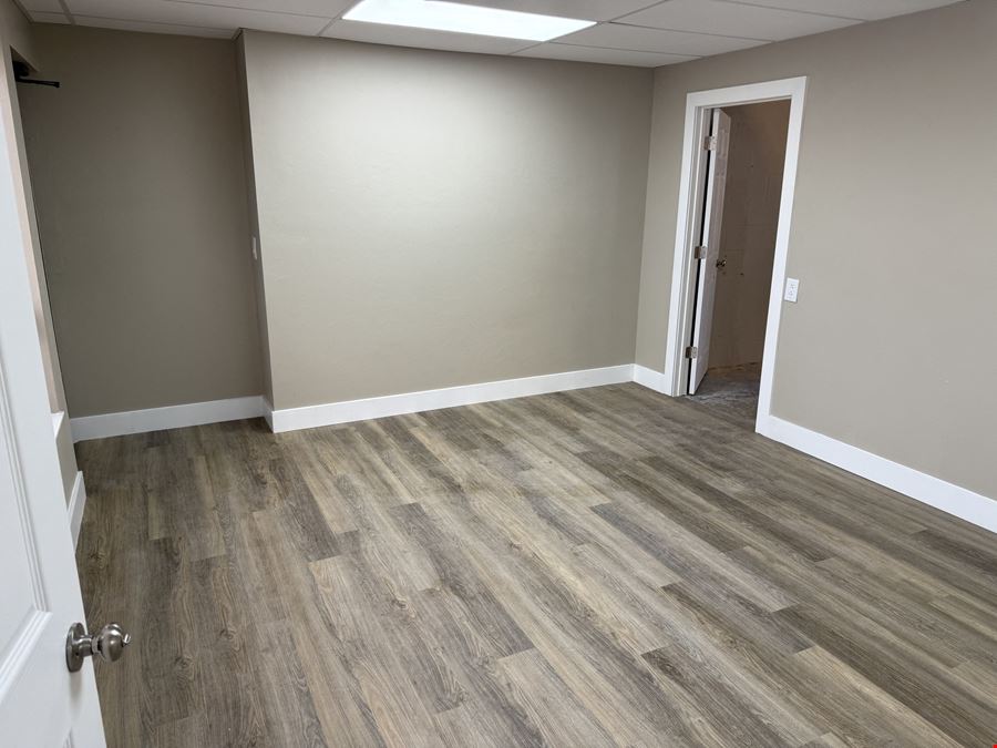 Industrial Flex Space Available For Lease!
