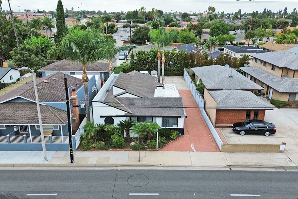 STAND-ALONE PROFESSIONAL OFFICE BUILDING | TUSTIN - NEAR IRVINE