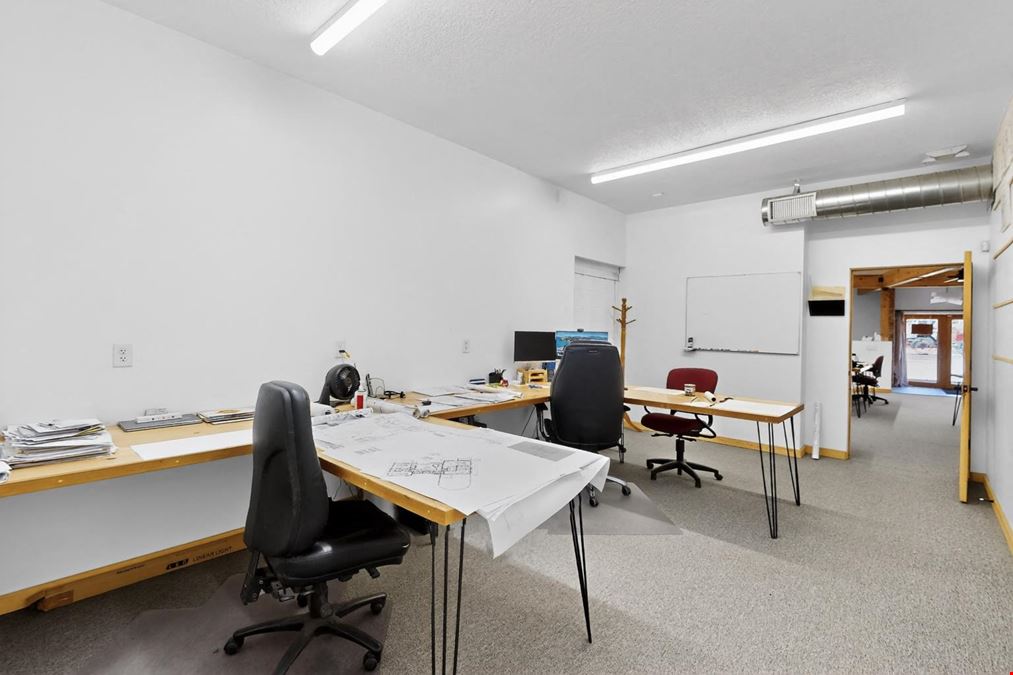 HIGH END RETAIL/OFFICE IN LOS RANCHOS