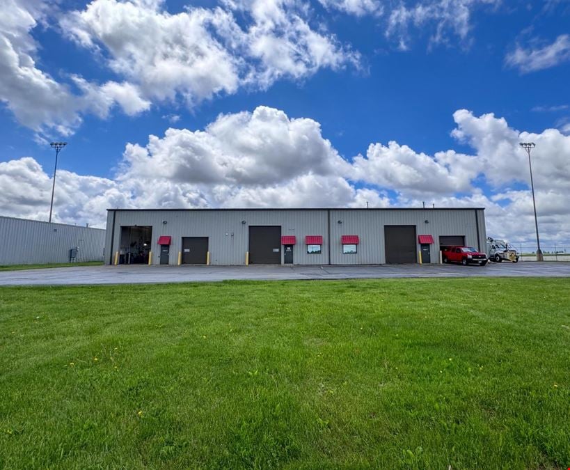 7840 Leqve Dr SE Suite B - Warehouse for Lease