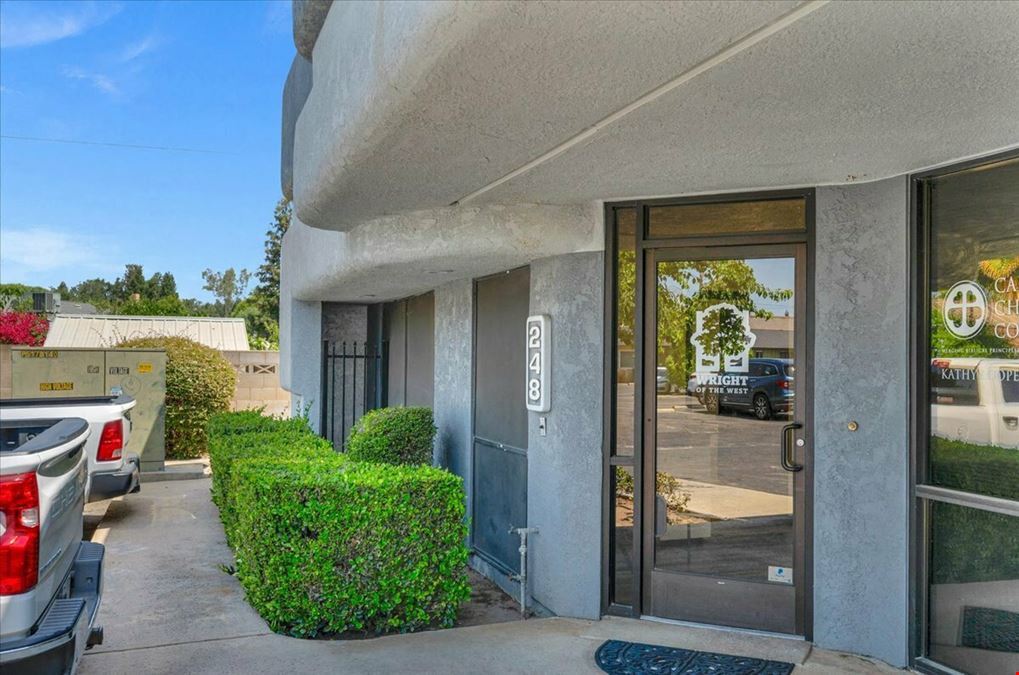 ±1,175 SF of Newly Remodeled Professional Office Space in Visalia, CA