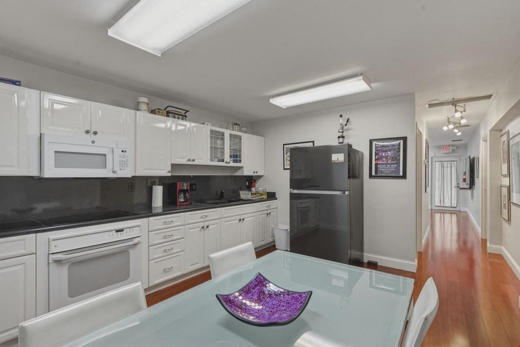 Freestanding fully renovated Flex Space
