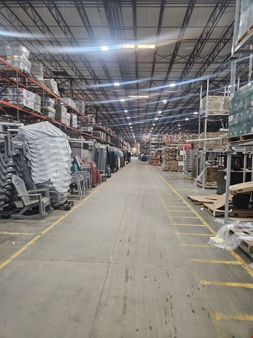 599,465 SF Distribution Center