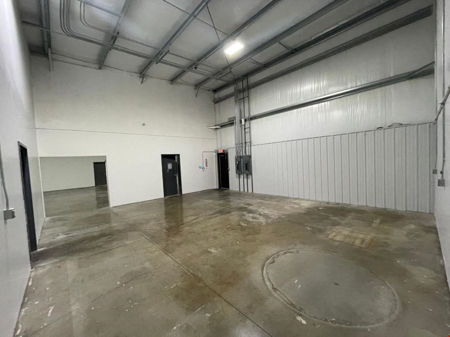 9915 E 51st St, Bldg B - Industrial