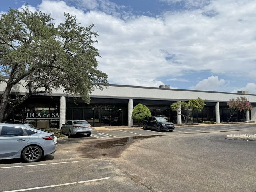 2391 NE Loop 410