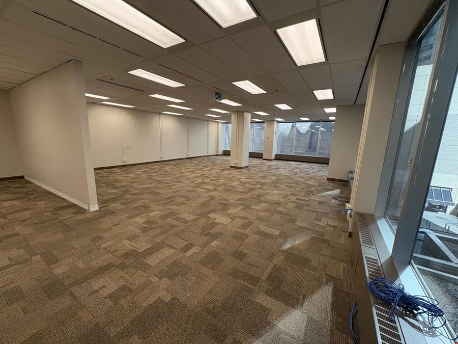 33 Bloor Street East