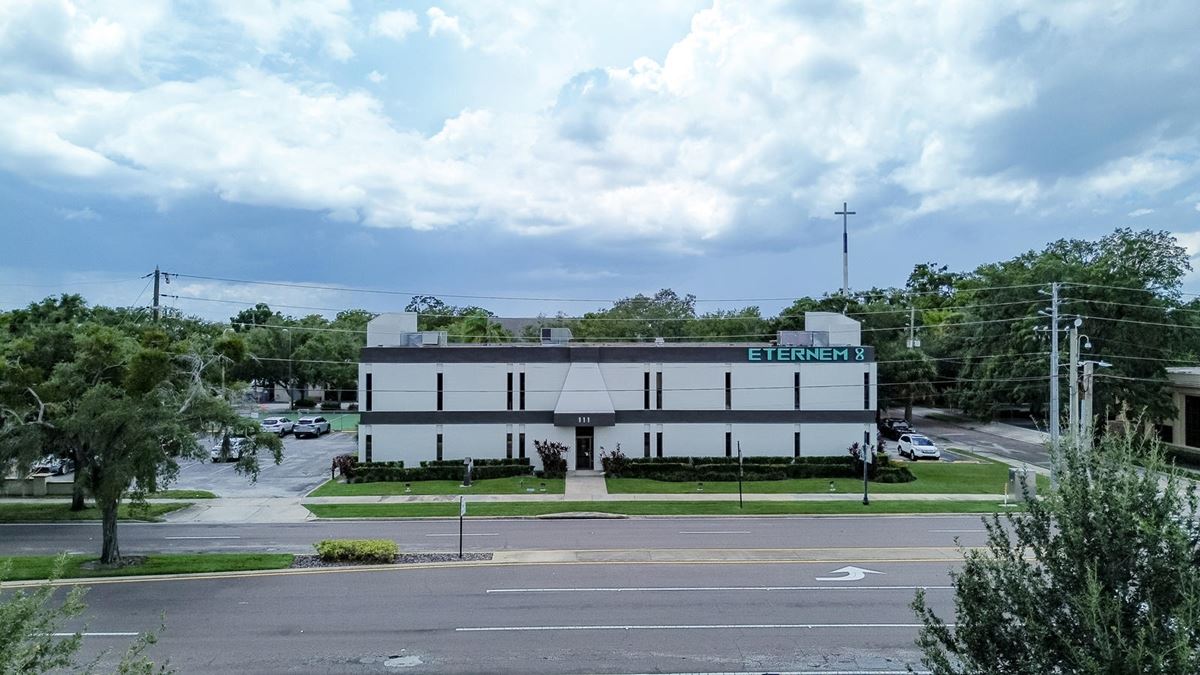 Professional Office Suite For Lease