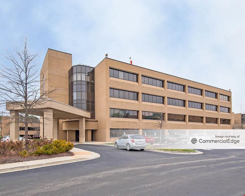 Henrico Doctors’ Hospital - Courtyard Medical Office Building