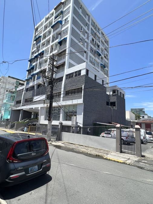 One floor of office space for Sale - close to Old San Juan