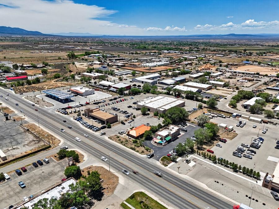 1040 Paseo Pueblo Del Sur