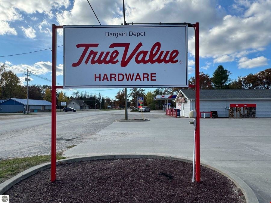 True Value Hardware