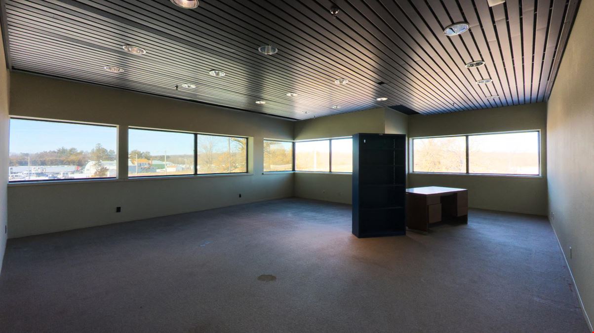 2450 Marion Road SE - Mixed-Use Building For Sale 