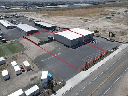 Preview of commercial space at 191 East Reata Road