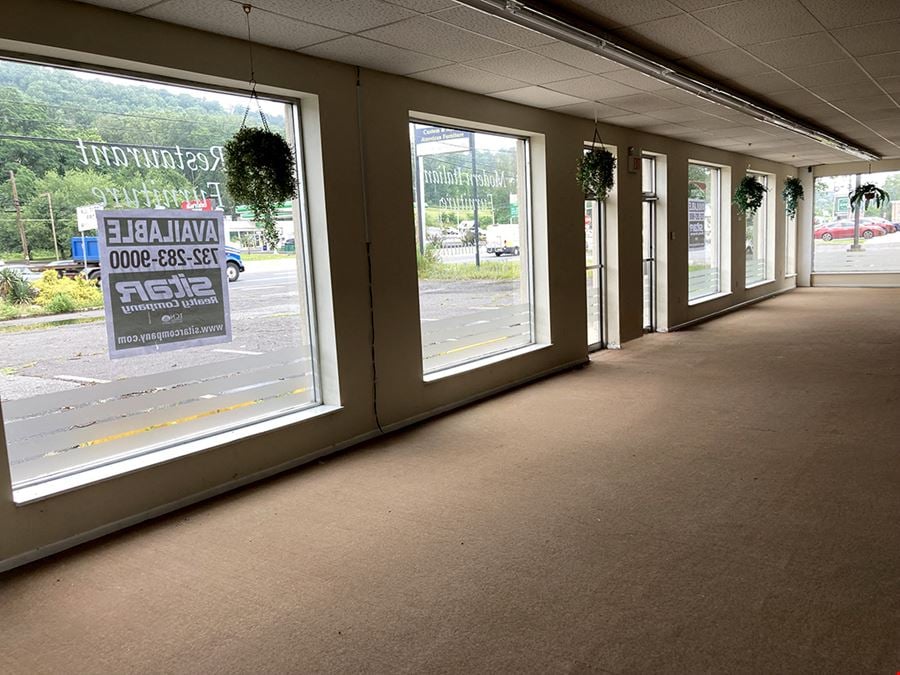 Single-Story Retail Building For Lease