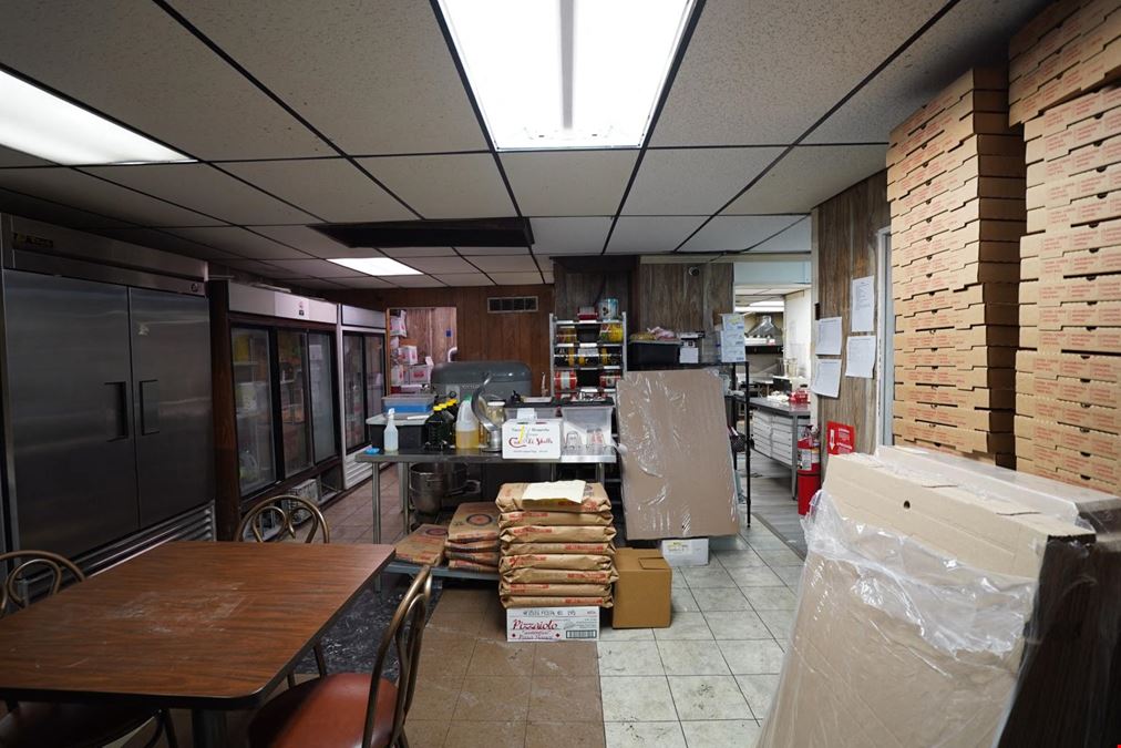 Restaurant / Retail Property (Gino's) | 116 Walnut Street | Ligonier, PA
