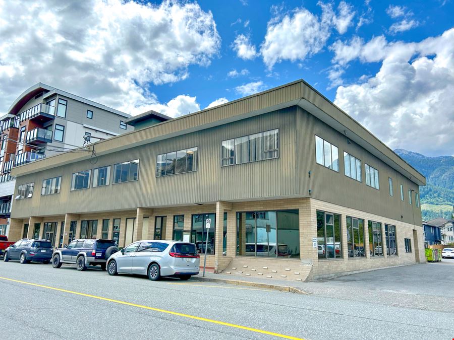 38073 & 38085 Second Avenue