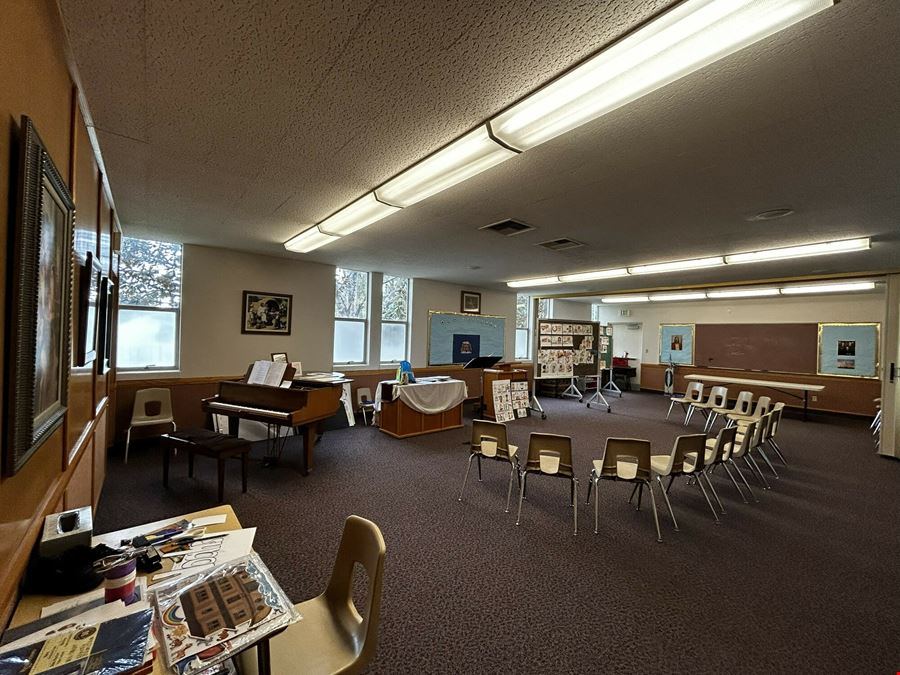 5520 Topeka Drive