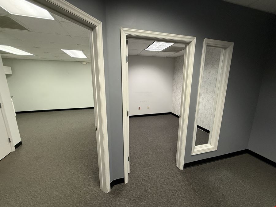 Gold Hill Commerce Park Building 2 Unit 101