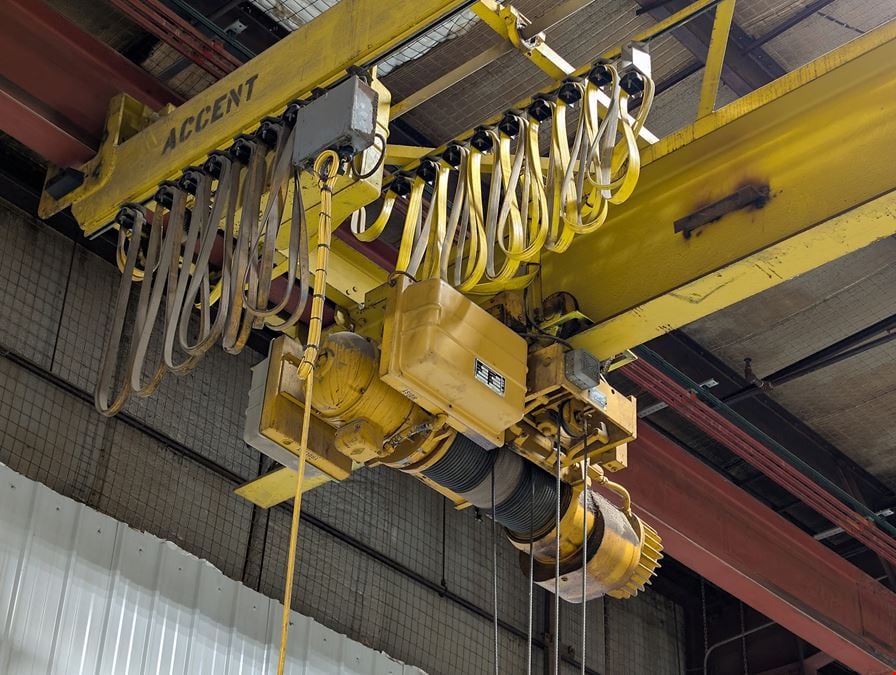 CRANE FACILITY ON 3.4± ACRES