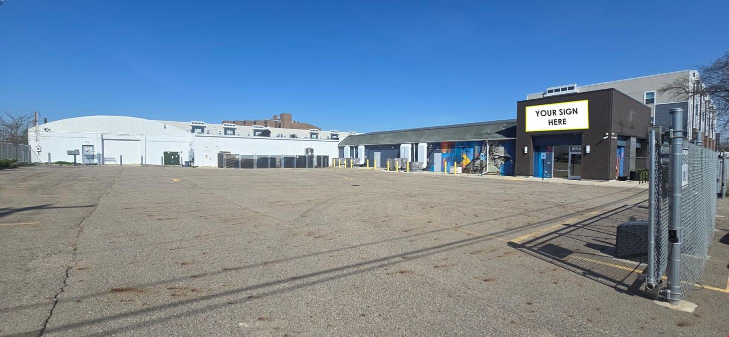 Lansing - Former Operating/Turnkey Retailer Facility