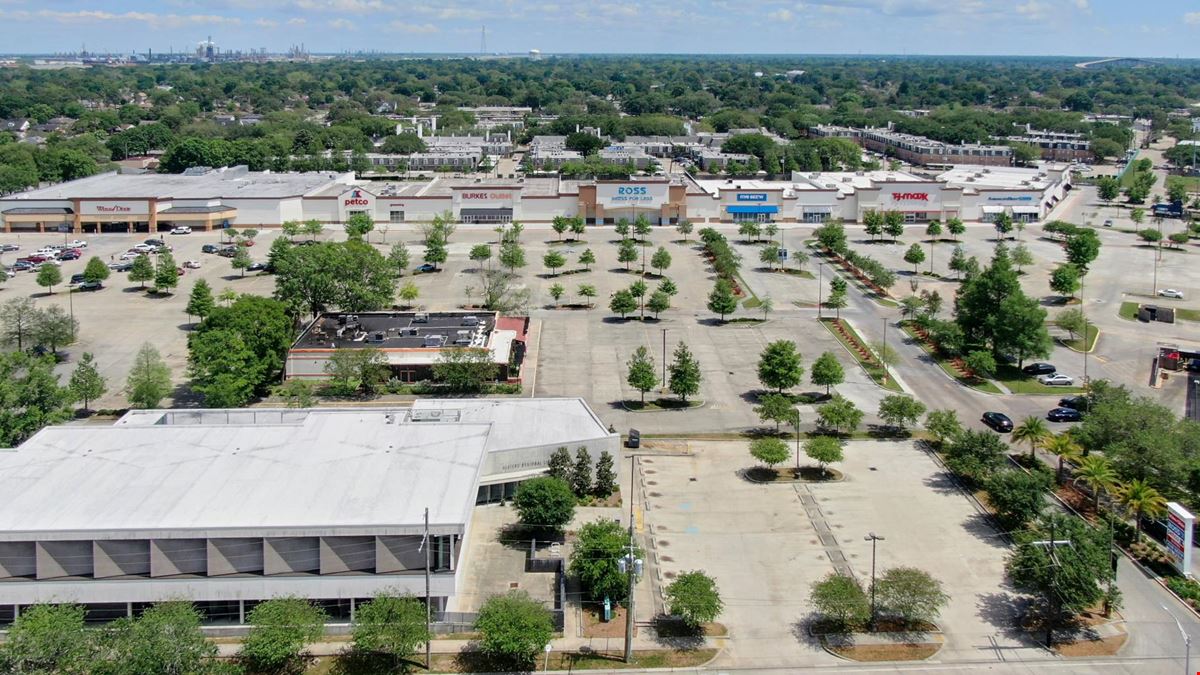 Algiers Plaza Pad Site