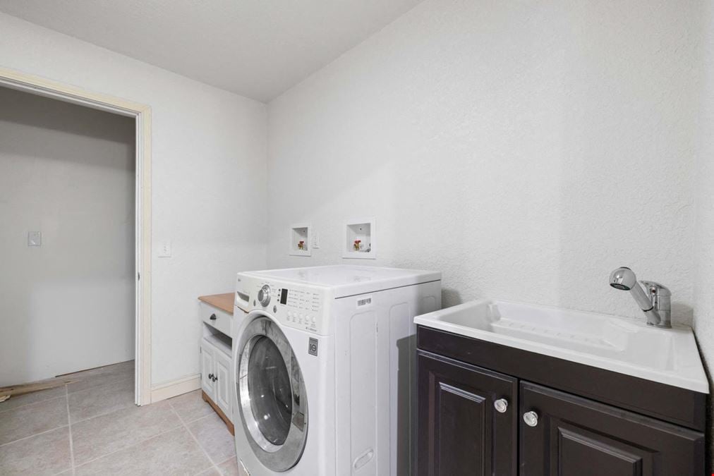 104 1st Ave E