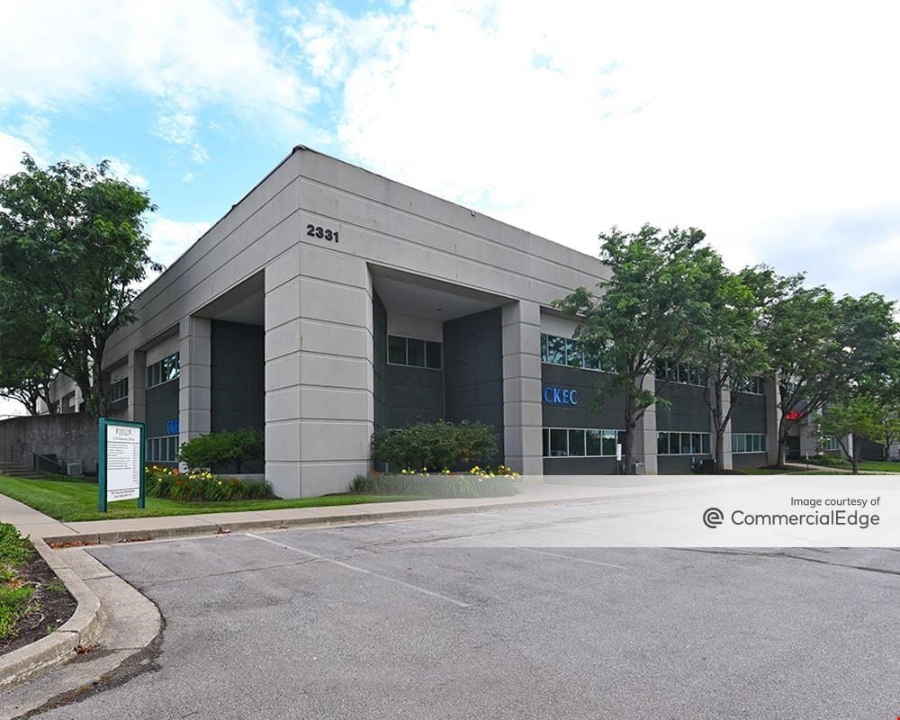 Fortune Business Centre - 2331 Fortune Drive