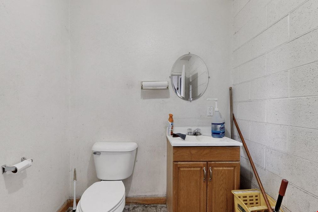 PREMIER MULTI TENANT INDUSTRIAL COMPLEX