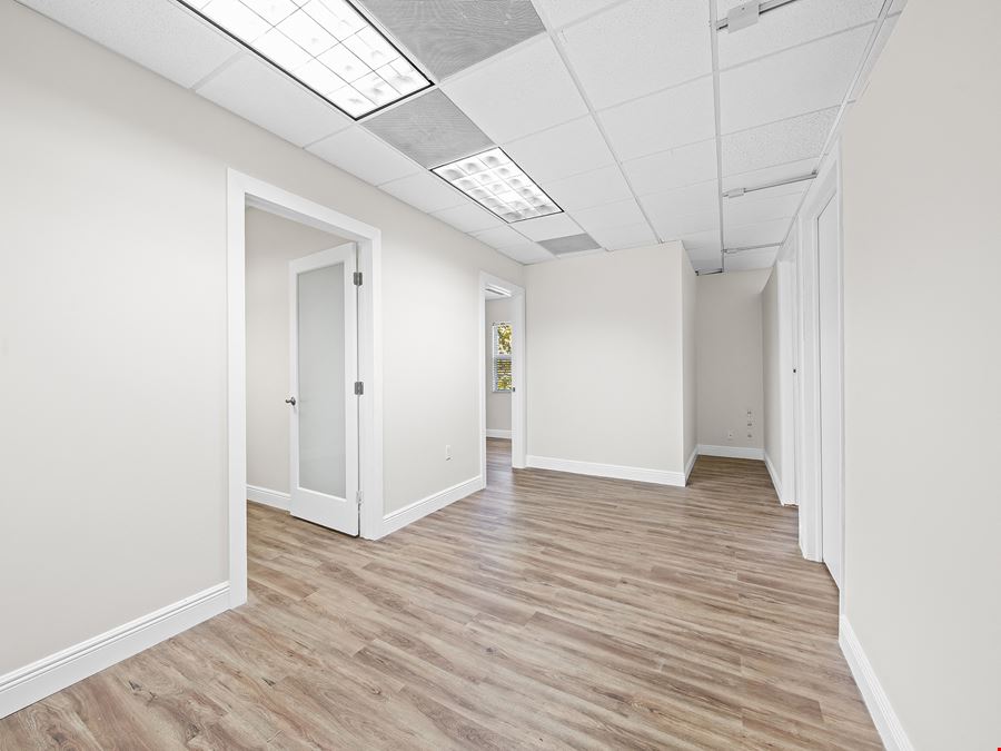 2801-2809 E Commercial Blvd
