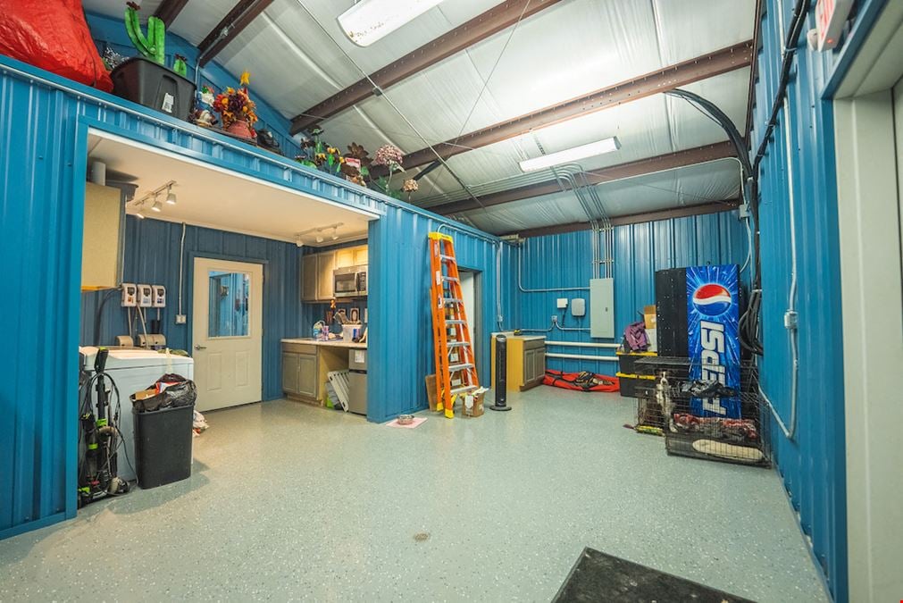 Commercial Building in Abingdon, VA for Sale