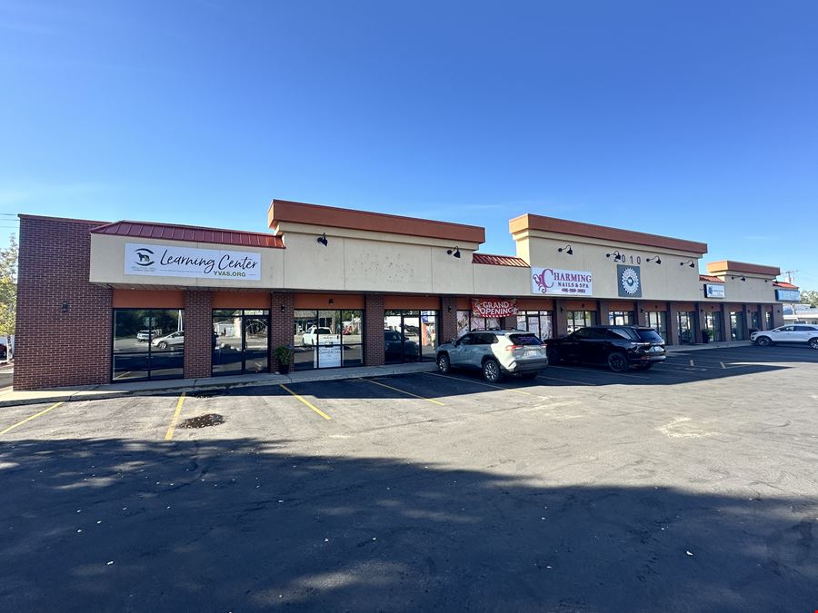 2010 Grand Ave