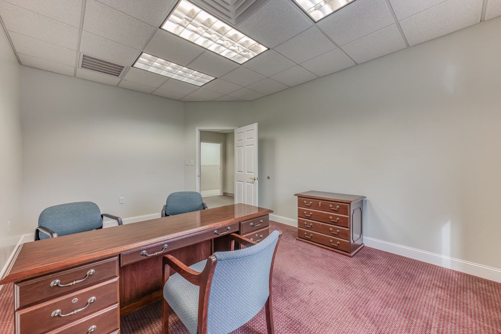 1712 Volunteer Parkway