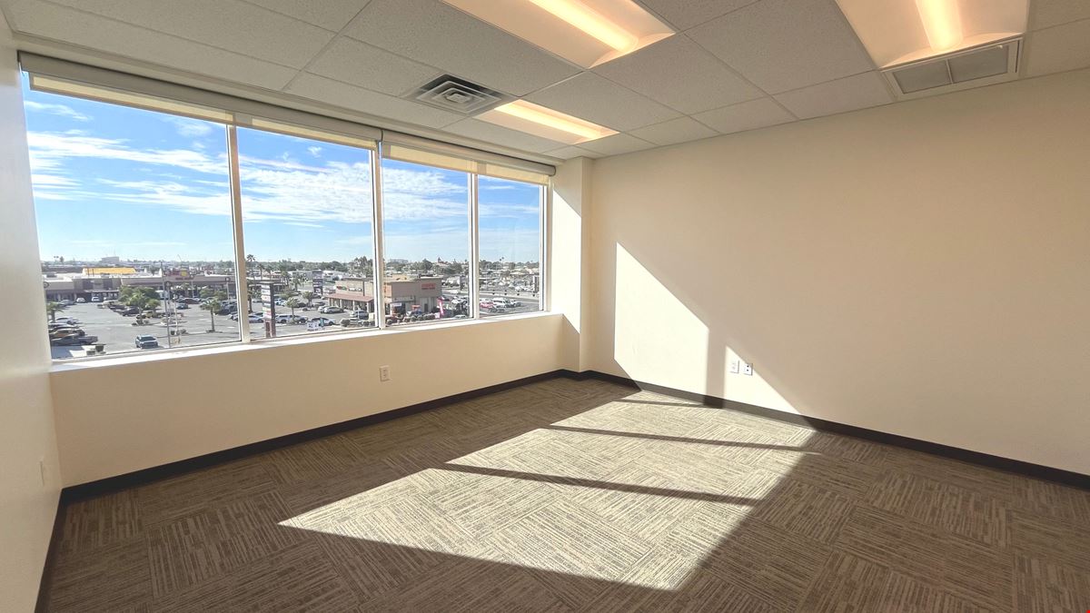350 W 16th St, 2 Suites Available