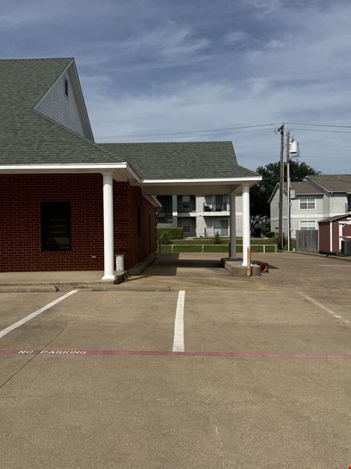 604 N Nolan River Rd | Daycare
