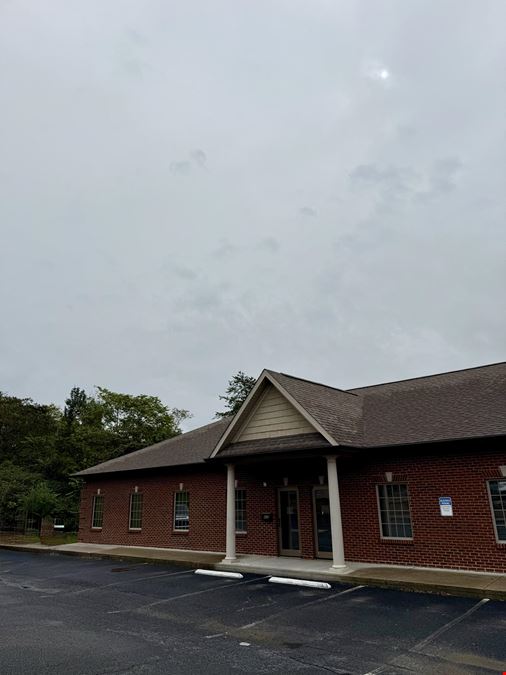 430 Montbrook Ln