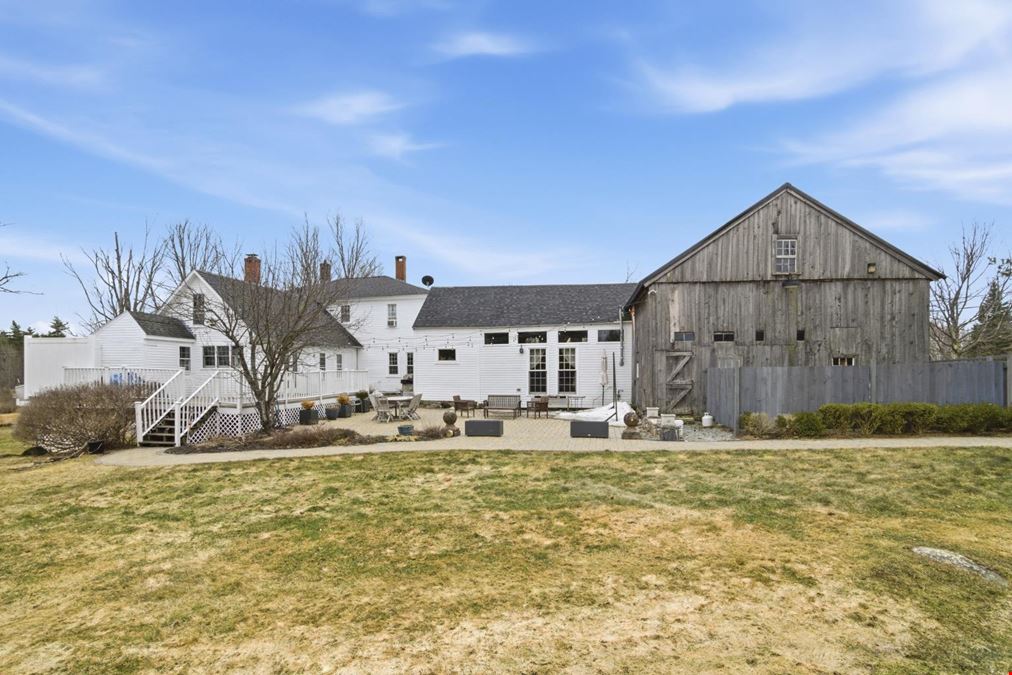Historic Bed & Breakfast Estate with Event Barn on 5.6 Acres
