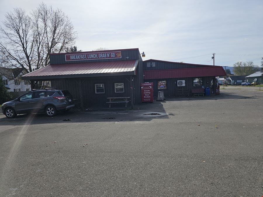 4,511+/- SF C-Store,  Beverage & Redemption Center