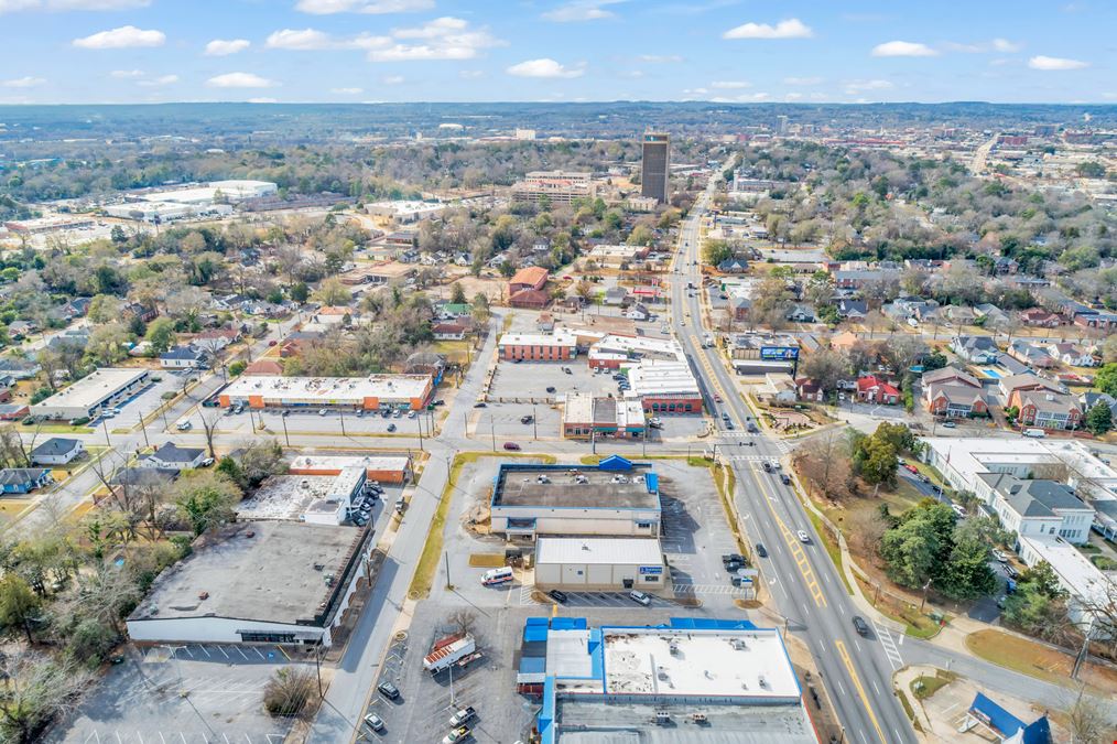 1.22 Acres | 10,980 SF Retail | 21,600 VPD | 3X Full Motion