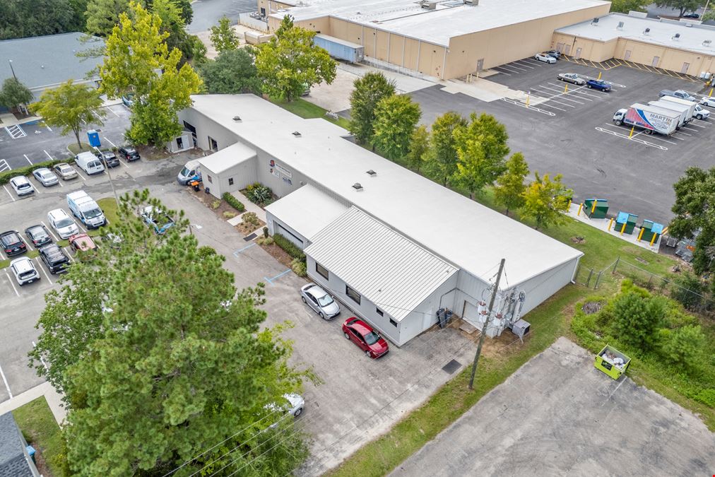 Versatile Office/Warehouse/Flex Space in Prime SW Gainesville Location
